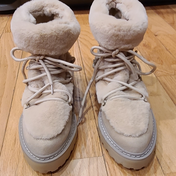 Cute & Like New! - Picture 3 of 16